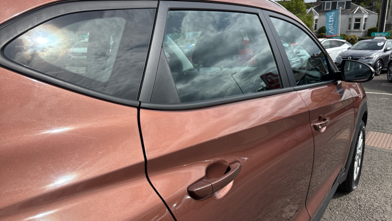 Hyundai Tucson 1.7 CRDi Blue Drive SE Nav 5dr 2WD Diesel Estate